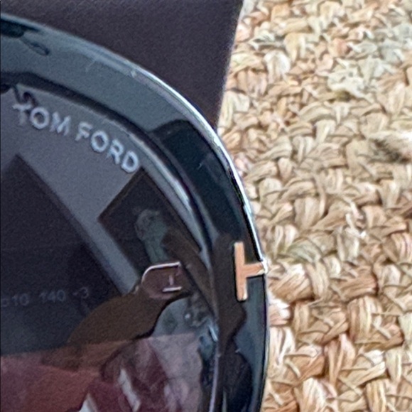 NEW Tom Ford
TOM FORD TROY FT0836 01A - Picture 6 of 14